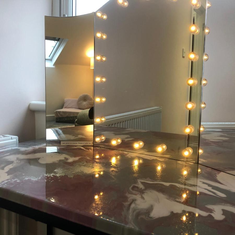 Cool, Calm & Contractor-Approved - Summer Stays Open - Apartment D Gillingham  Eksteriør billede