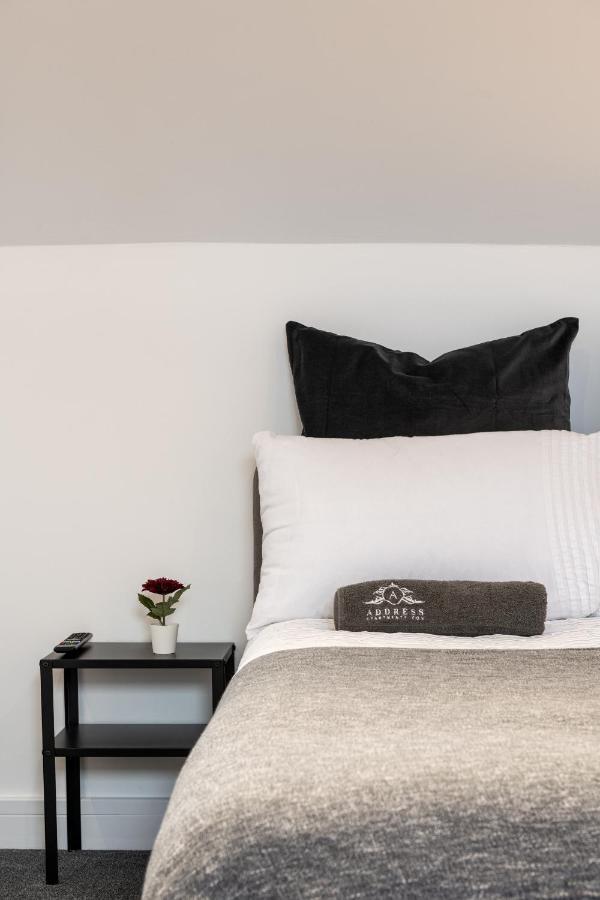 Cool, Calm & Contractor-Approved - Summer Stays Open - Apartment D Gillingham  Eksteriør billede